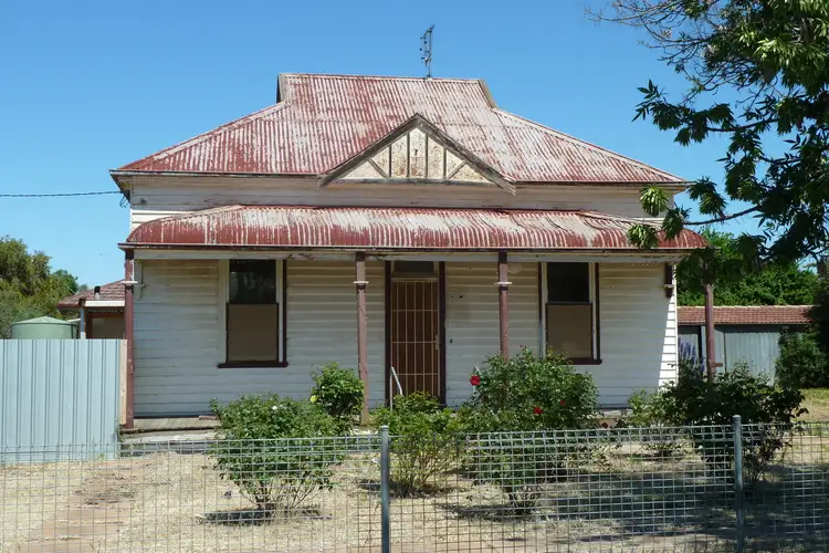 30 Watson Street, Charlton VIC 3525