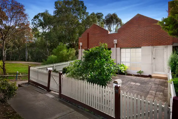 17/2A Cameron Road, Essendon VIC 3040