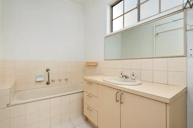 Sixth view of Homely unit listing, 17/2A Cameron Road, Essendon VIC 3040