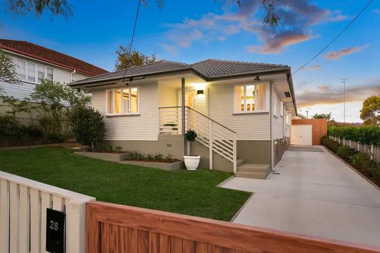 28 Iveagh Avenue, Holland Park West QLD 4121