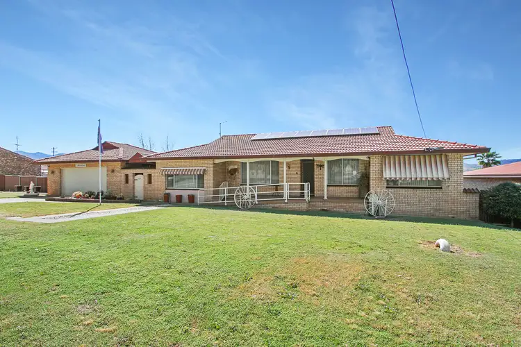 123 Denman Avenue, Kootingal NSW 2352