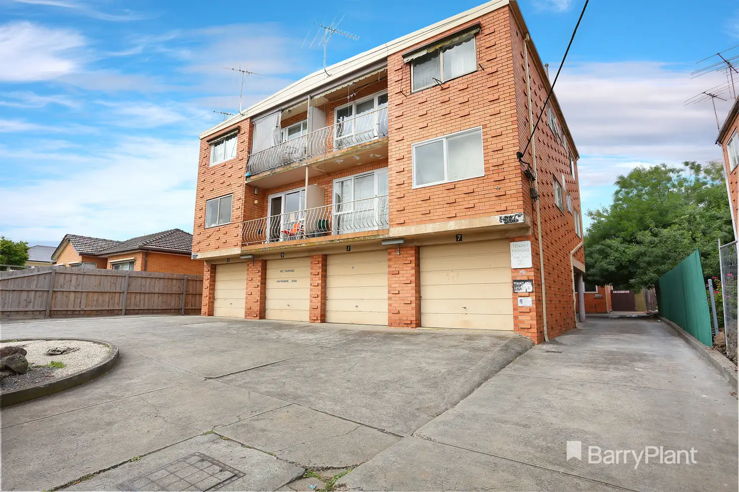 Main view of Homely unit listing, 4/564 Pascoe Vale Road, Pascoe Vale VIC 3044