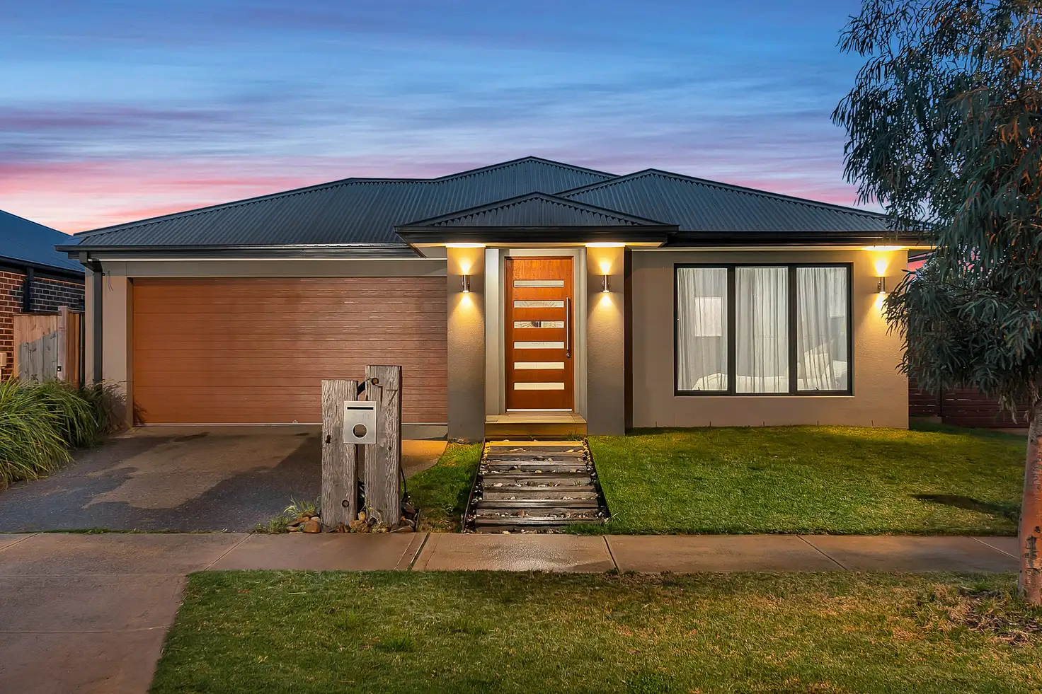 Main view of Homely house listing, 17 Oakbridge Street, Weir Views VIC 3338