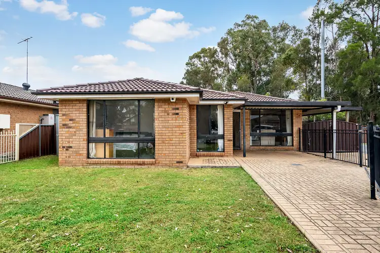 10 Kiwi Close, St Clair NSW 2759