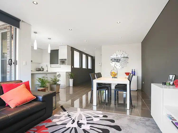 1/56 Wyndham Street