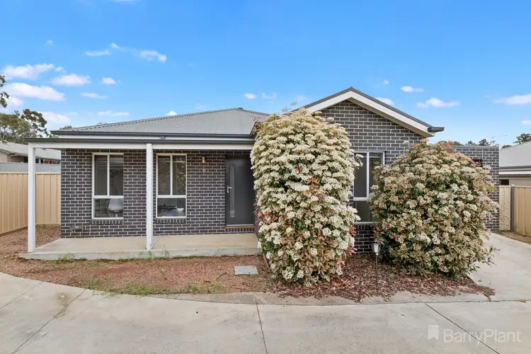 10/18A Emmett Street, Golden Square VIC 3555