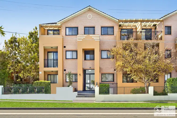 Main view of Homely unit listing, 4/30-34 Redbank Road, Northmead NSW 2152
