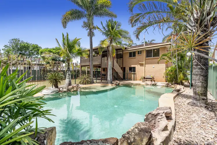 12 Collingwood Road, Birkdale QLD 4159