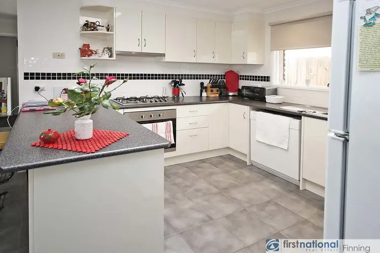 Fifth view of Homely house listing, 9 Rosalie Avenue, Cranbourne VIC 3977