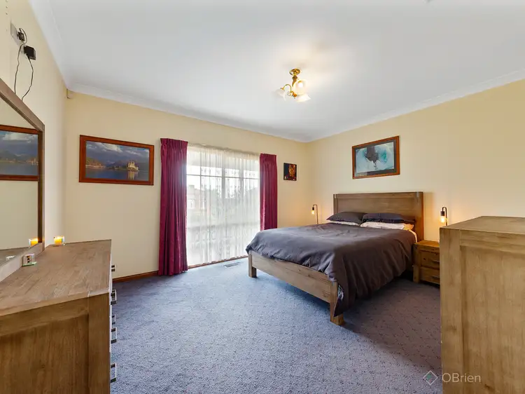 Fifth view of Homely house listing, 15 The Oaks, Narre Warren VIC 3805