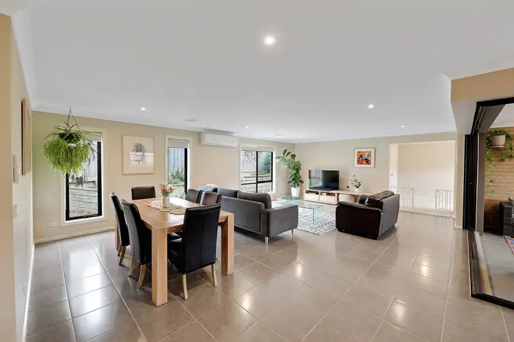 Sixth view of Homely house listing, 5 Waterview Close, Drouin VIC 3818