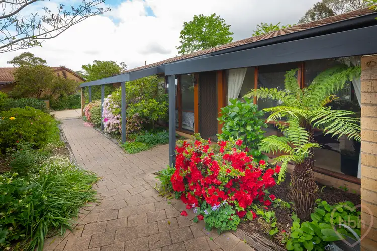 4/10 Vanzetti Crescent, Kambah ACT 2902