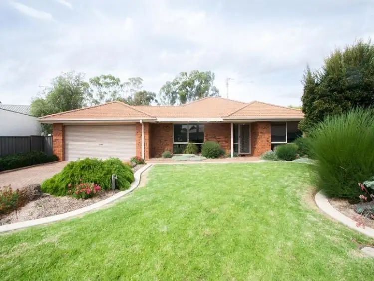 13 Kooyong Court, Echuca VIC 3564
