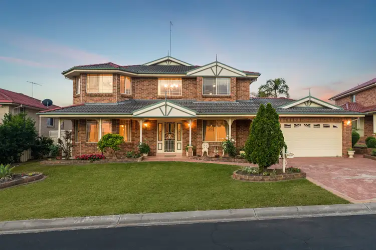 5 Rossiville Place, Glen Alpine NSW 2560