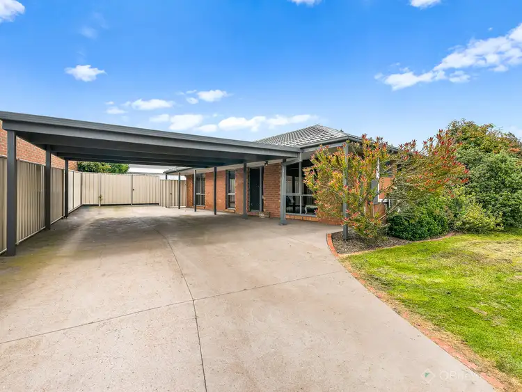 100 Fleetwood Drive, Narre Warren VIC 3805