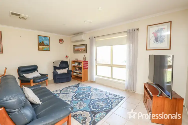 Sixth view of Homely house listing, 2 Frangipani Court, Mildura VIC 3500