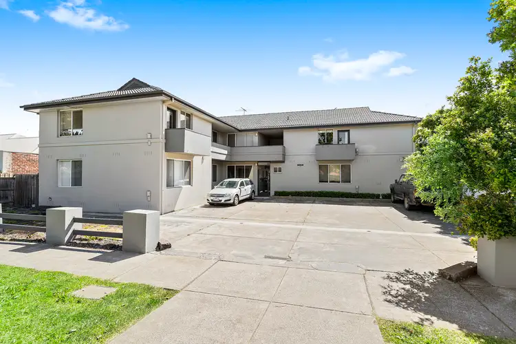 2/64 Powell Street, Yarraville VIC 3013
