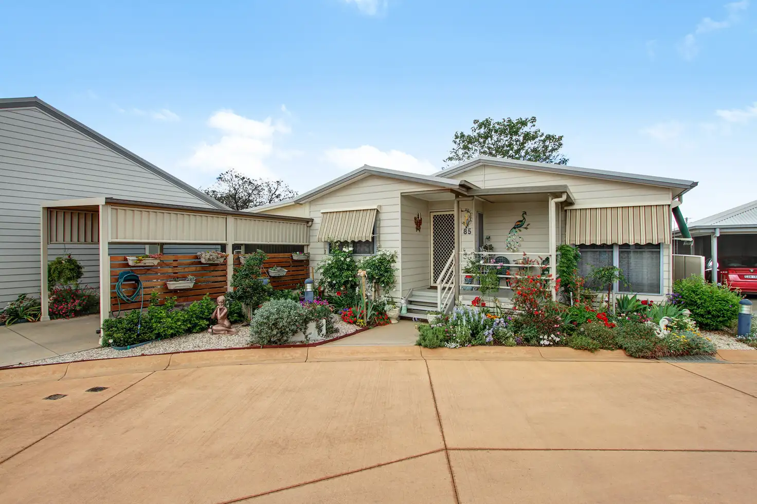 Main view of Homely villa listing, 85 Broadlands Gardens, Tamworth NSW 2340