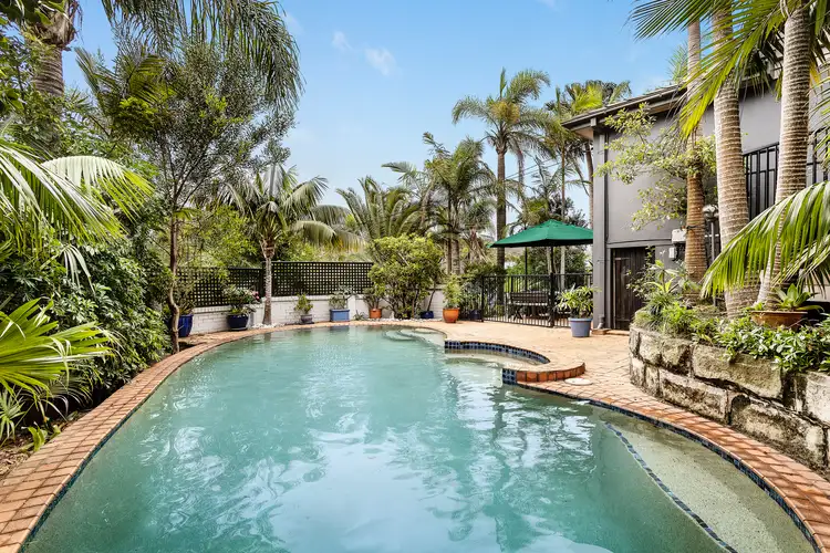 2 Derwent Street, Wheeler Heights NSW 2097