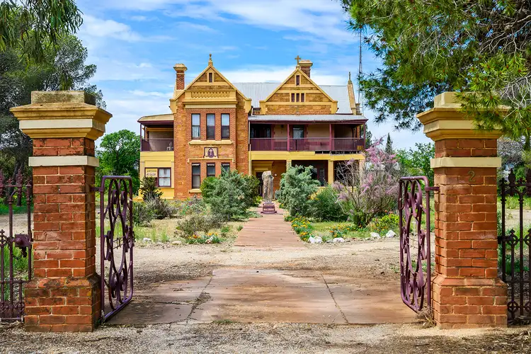 2 Callary Street, Peterborough SA 5422