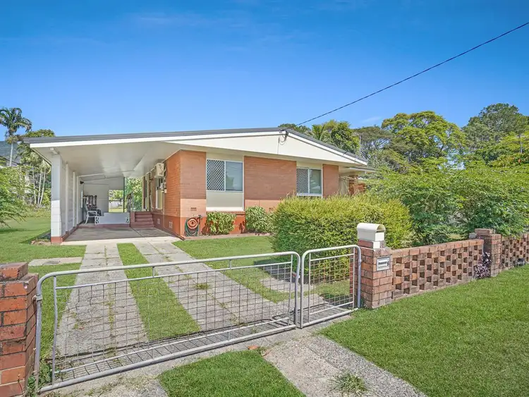 6 Waratah Drive, Manunda QLD 4870