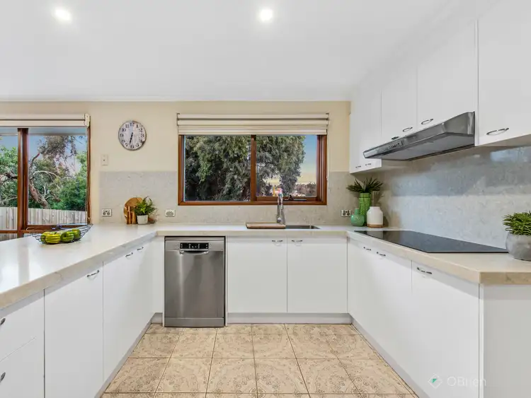 Fifth view of Homely house listing, 3 Mallee Court, Berwick VIC 3806