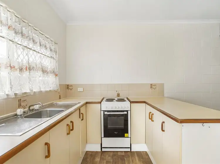 Fourth view of Homely semi-detached listing, 1/5 Ireland Cres, Whitfield QLD 4870