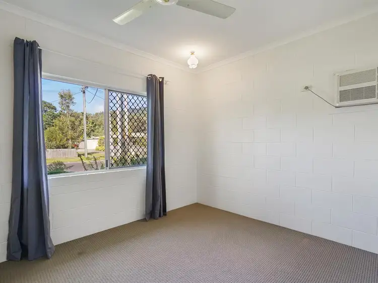 Fifth view of Homely semi-detached listing, 1/5 Ireland Cres, Whitfield QLD 4870