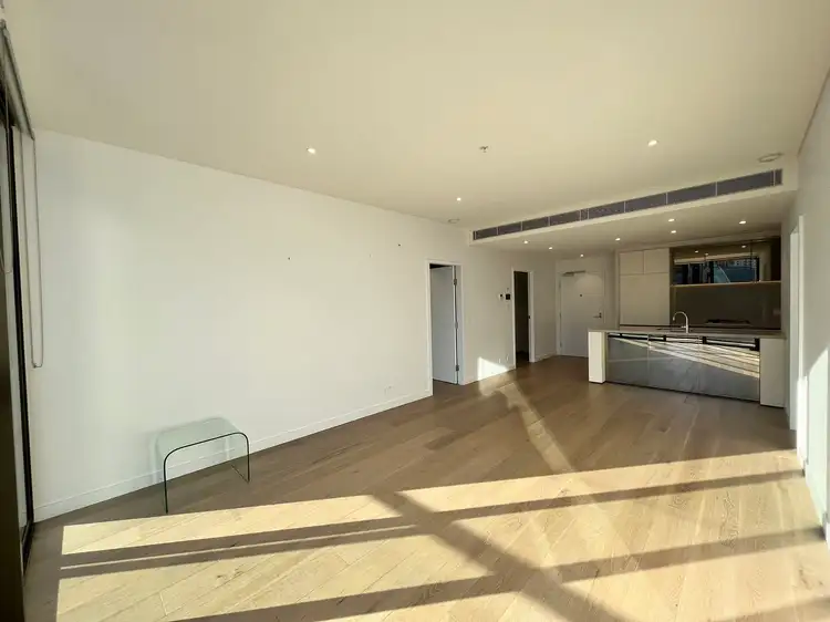 706/81 Harbour Street