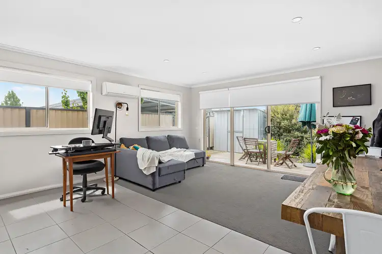 Fifth view of Homely house listing, 10 Ron Court, Canadian VIC 3350