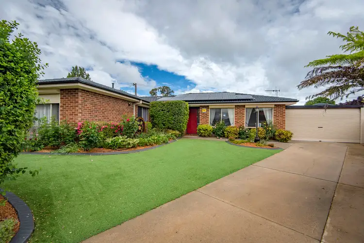 11 Benjee Place, Isabella Plains ACT 2905