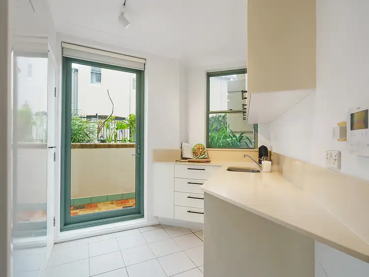 Fourth view of Homely unit listing, 3/6-12 Pacific Street, Manly NSW 2095