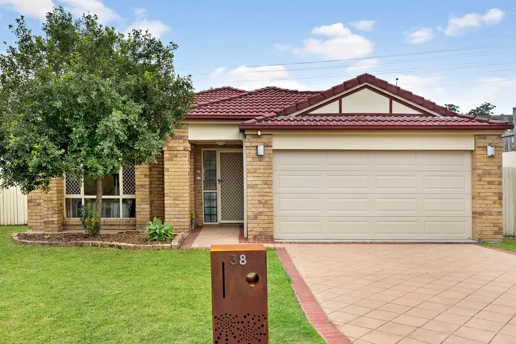 38 Silky Oak Crescent, Carindale QLD 4152