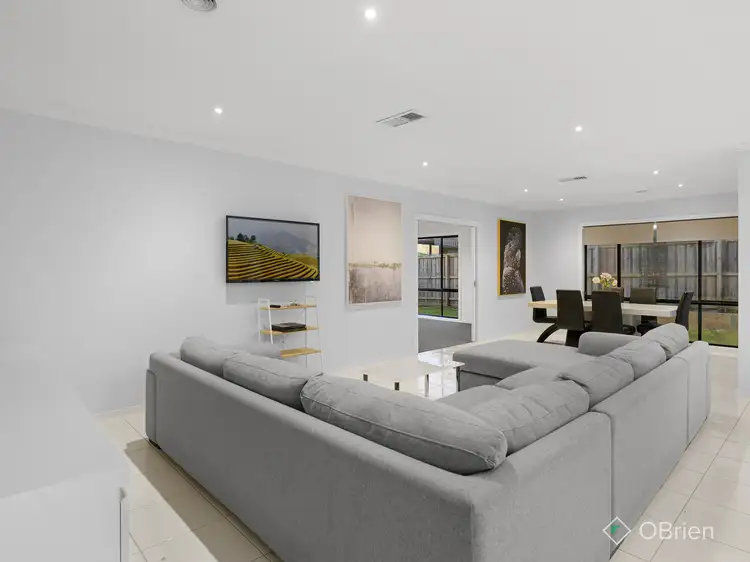 Sixth view of Homely house listing, 18 Versace Court, Pakenham VIC 3810