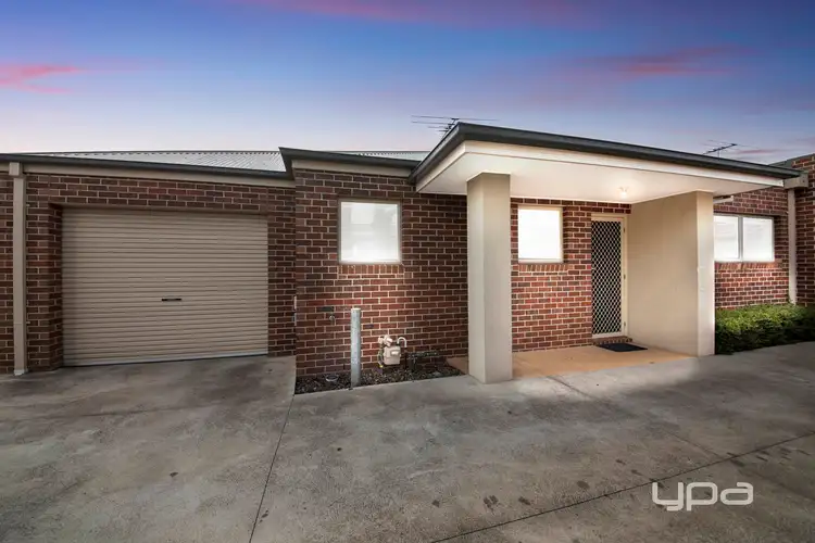 2/25 Conrad Street, St Albans VIC 3021