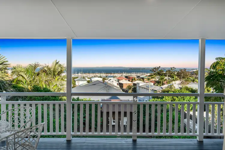 73 Gordon Parade, Manly QLD 4179