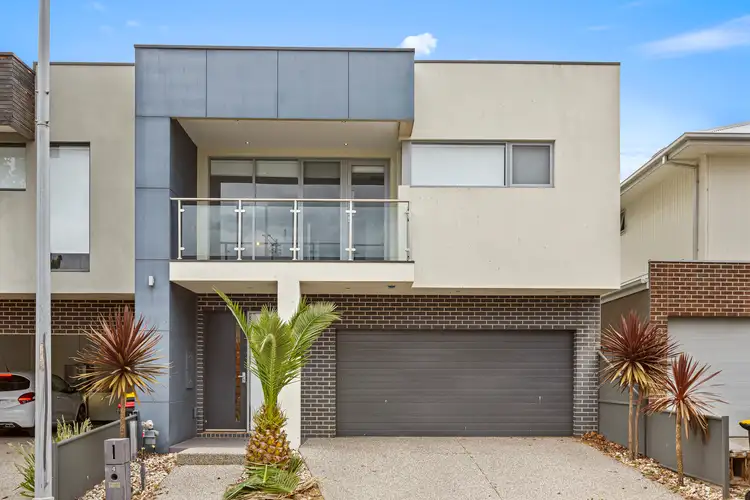 4 Meyers Lane, Caroline Springs VIC 3023