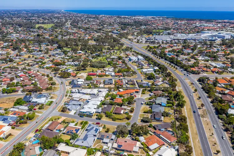 Seventh view of Homely house listing, 3 Macedon Place, Craigie WA 6025