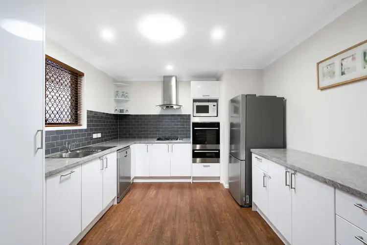 Second view of Homely house listing, 18 Sunnybay Drive, Birkdale QLD 4159