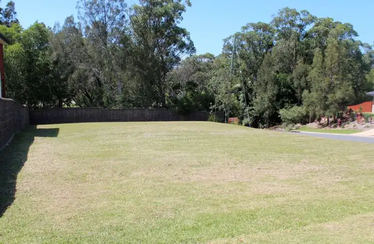 21 San Simeon Circuit, Sapphire Beach NSW 2450