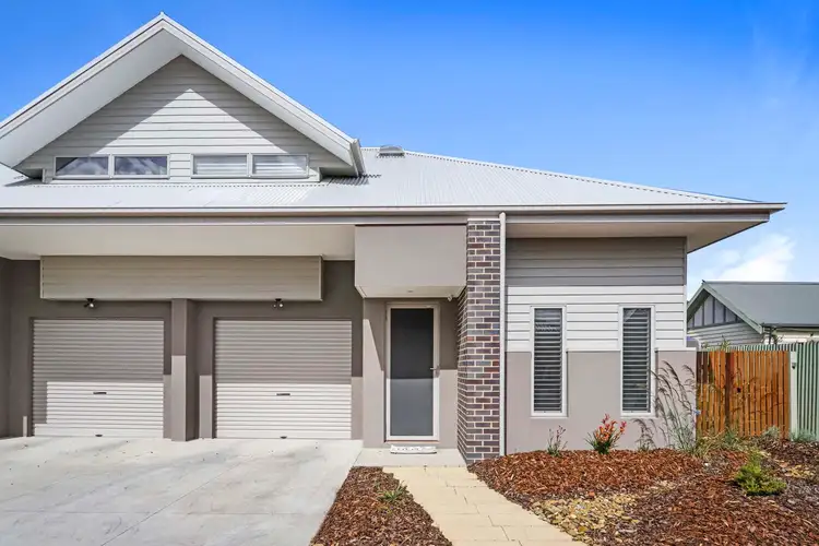 Main view of Homely townhouse listing, 2/40 Ridley Street, Albion VIC 3020
