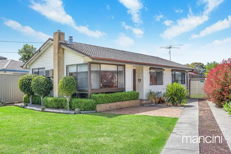 152 Grieve Parade, Altona VIC 3018