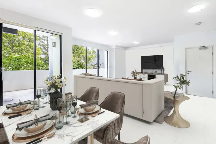 Main view of Homely apartment listing, 3/3-5 Beach Parade, Surfers Paradise QLD 4217