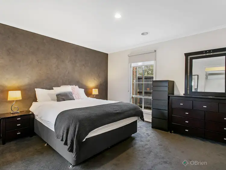 Fifth view of Homely house listing, 2 Petrel Place, Berwick VIC 3806