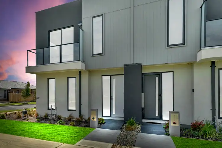 1 Kissena Walk, Point Cook VIC 3030