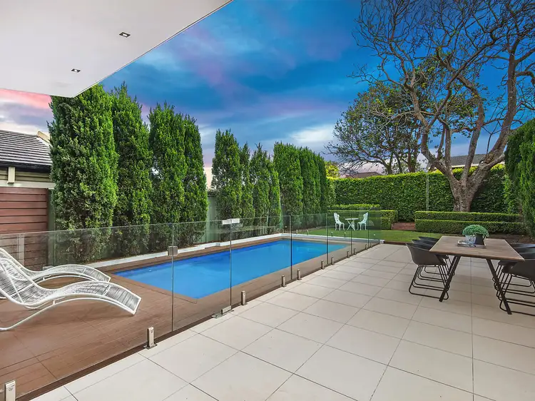 33 Evelyn Street North, Sylvania NSW 2224