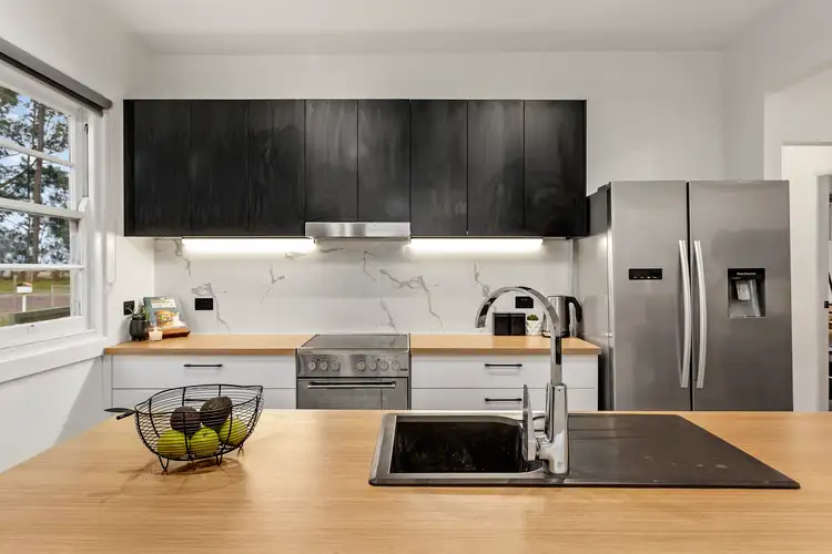 Fourth view of Homely house listing, 7 Hugo Close, Jesmond NSW 2299