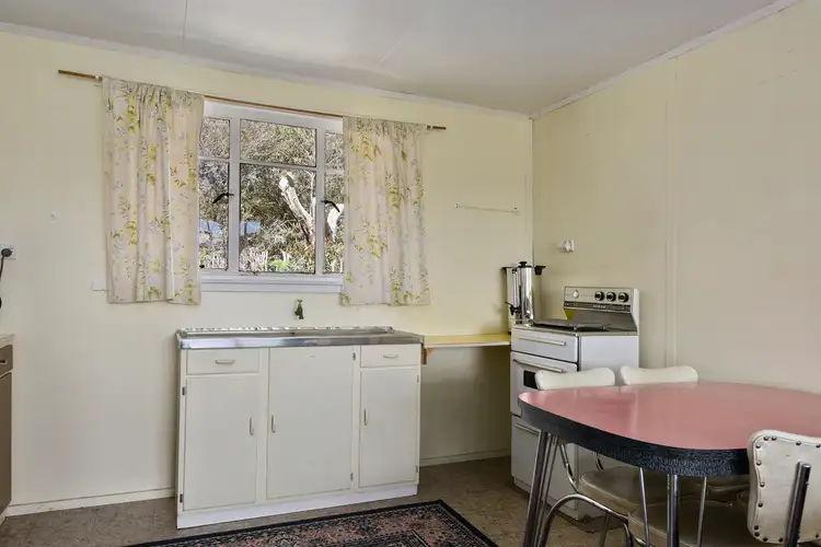 28 Wedge Avenue, White Beach TAS 7184