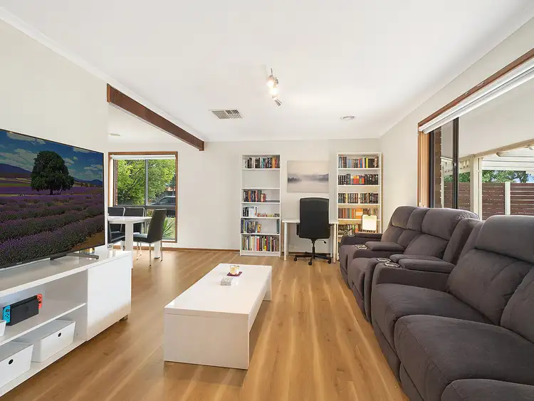 16 Balala Place, Isabella Plains ACT 2905