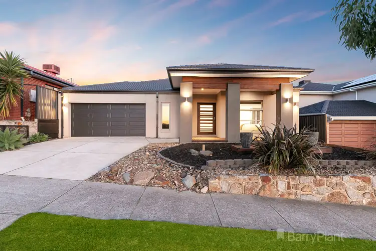 14 Waterside Drive, Pakenham VIC 3810